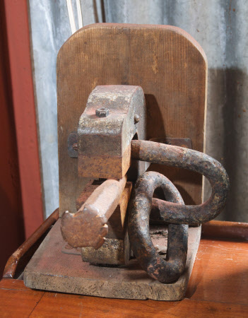 Horseshoe magnet