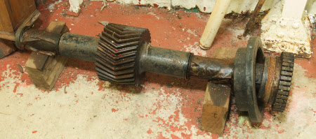 Gear shaft