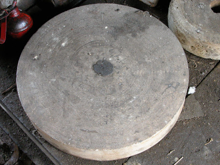 Grinding wheel