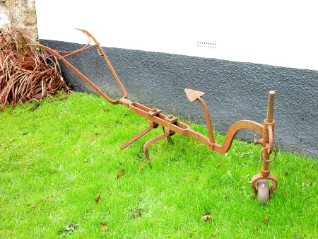 Wheel plough
