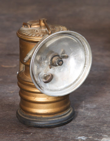 Carbide lamp