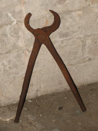Tongs