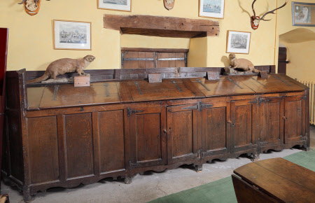 Enclosed dresser