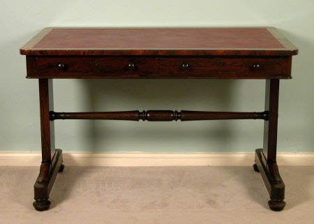 Writing table