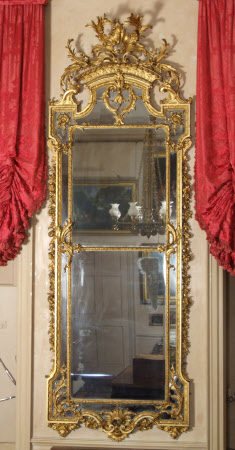 Pier glass