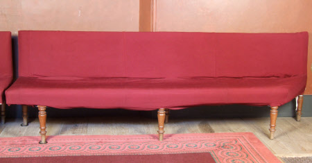 Gallery seat