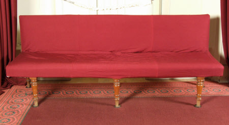 Gallery seat