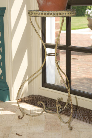 Vase stand