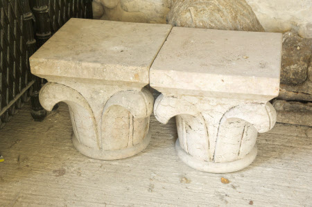 Column capital