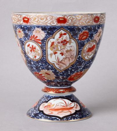 Goblet vase