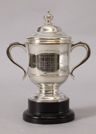 Presentation cup