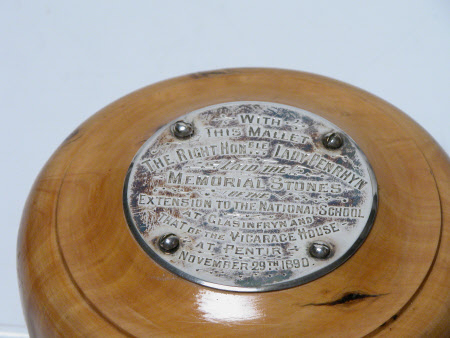 Presentation mallet