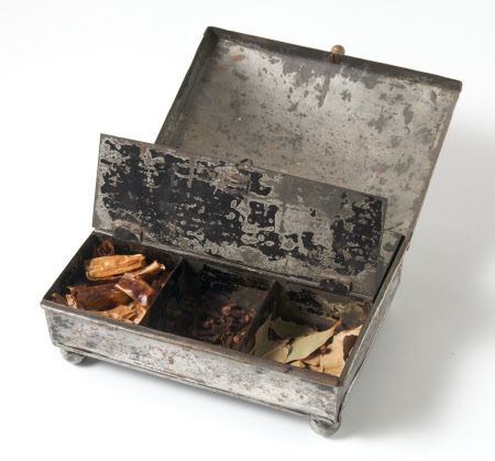 Spice box