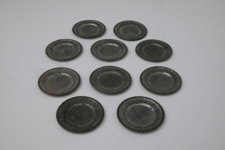 Miniature plate