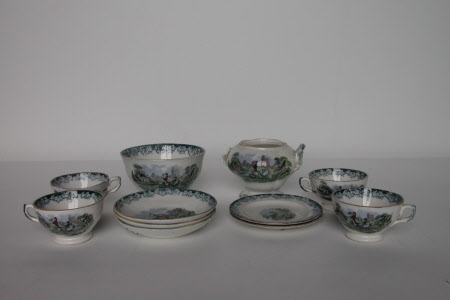 Doll's tea service