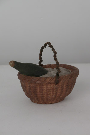 Doll's basket