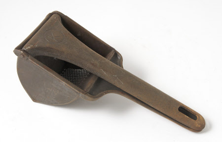 Potato ricer