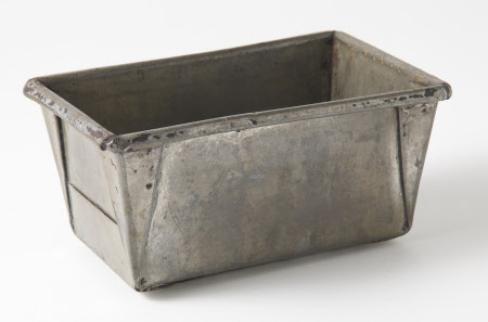 Bread tin
