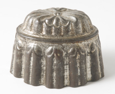 Cake mould