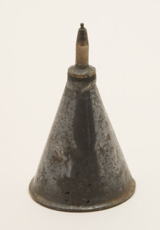 Oil can