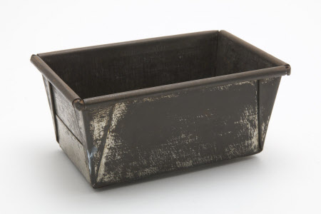 Bread tin