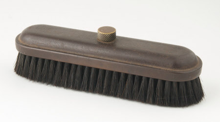 Clothes brush