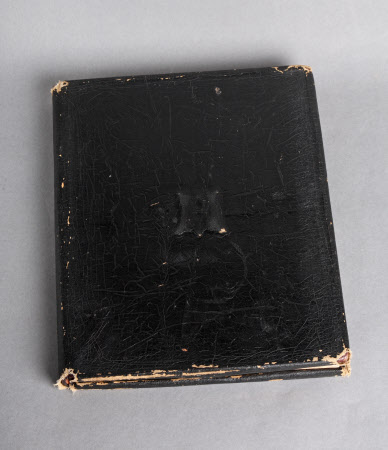 Photograph album