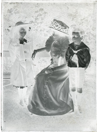 Monochrome negative