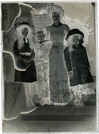 Monochrome negative