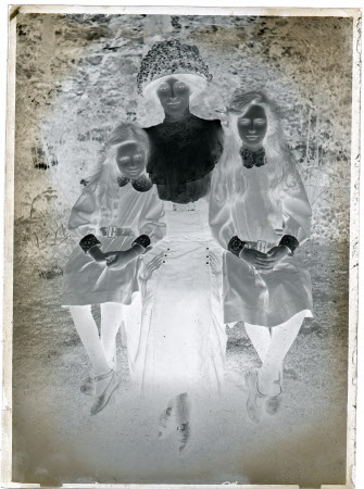 Monochrome negative