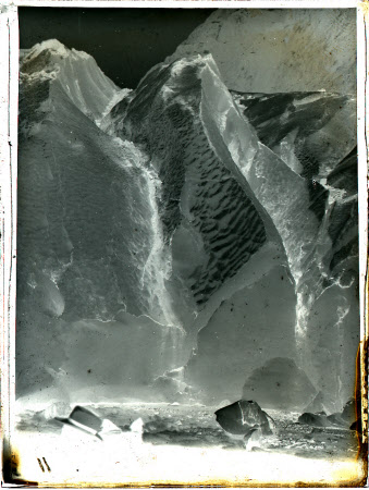 Monochrome negative