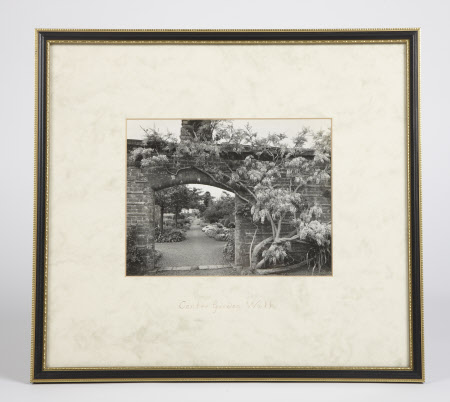 Centre Garden Walk