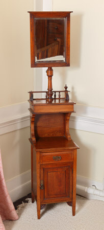 Dressing mirror stand