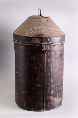 Hat trunk