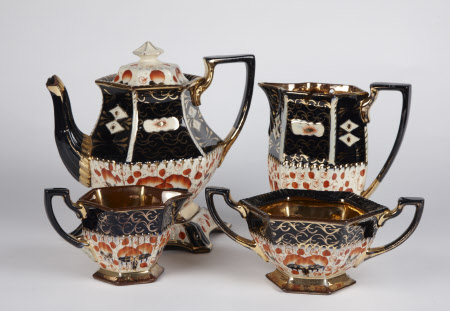 Teapot stand