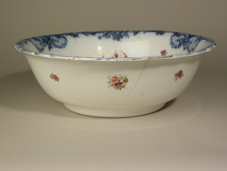Wash bowl