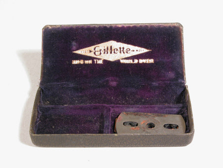 Razorblade case