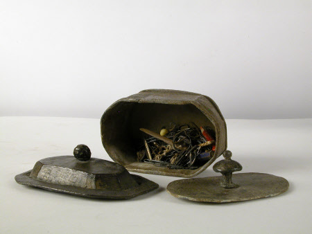 Tobacco box