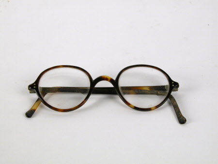 Spectacles