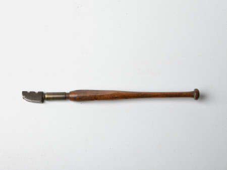 Glass cutter
