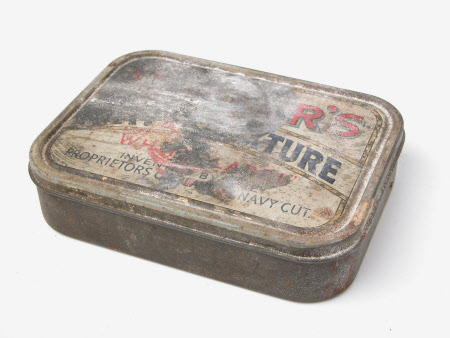 Tobacco tin