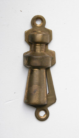 Keyhole plate