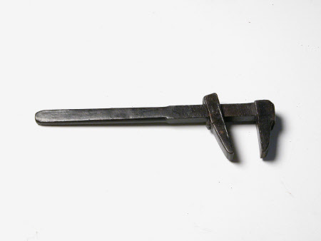 Adjustable spanner