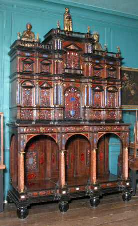 Cabinet on stand