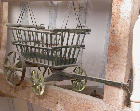 Farm wagon pram