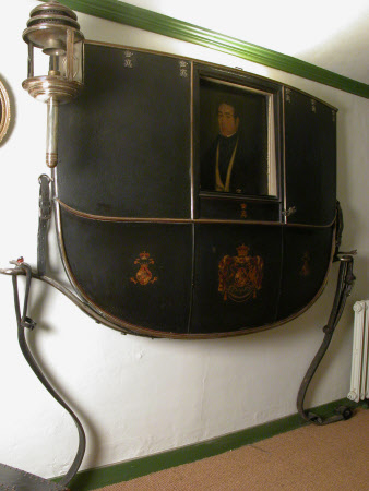 Carriage side