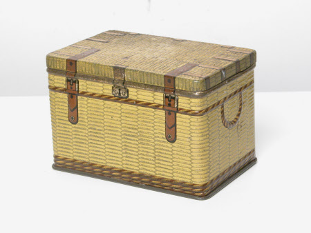 Picnic tin