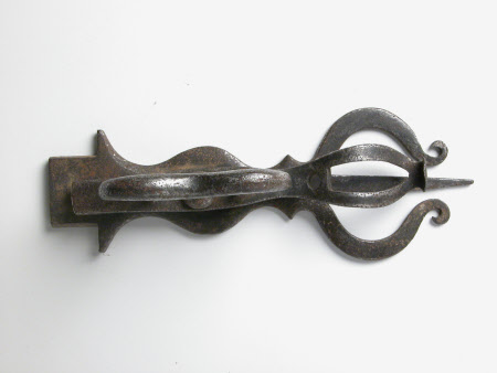 Door latch