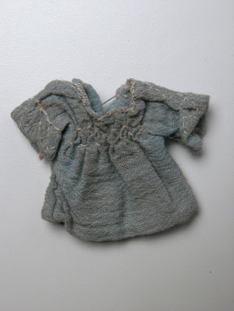 Doll's shirt