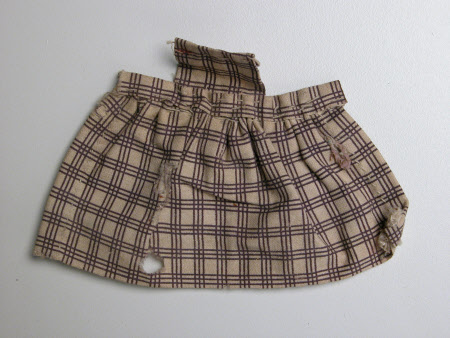 Doll's apron